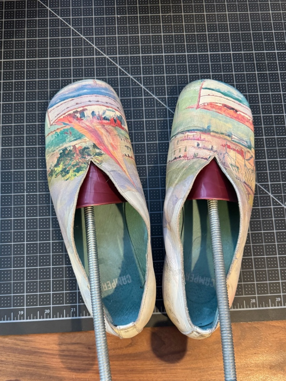 Camper Twins slip-on shoes featuring a landscape art print size 37 - Picture 2 of 7